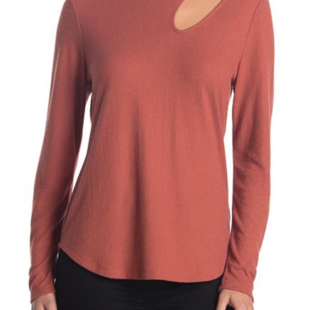 Status by CHENAULT Terracotta Knit Cut out Top Casual long sleeves lightweight - Picture 2 of 2